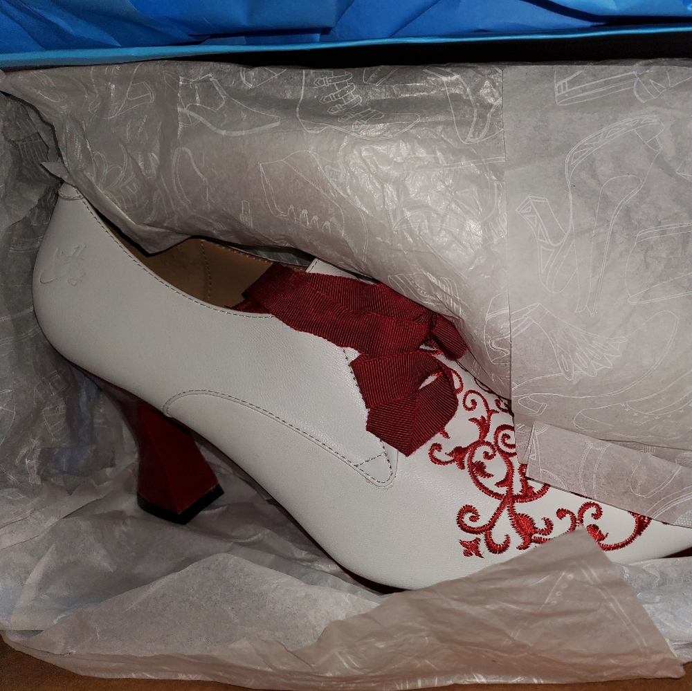 Fluevog Shoes